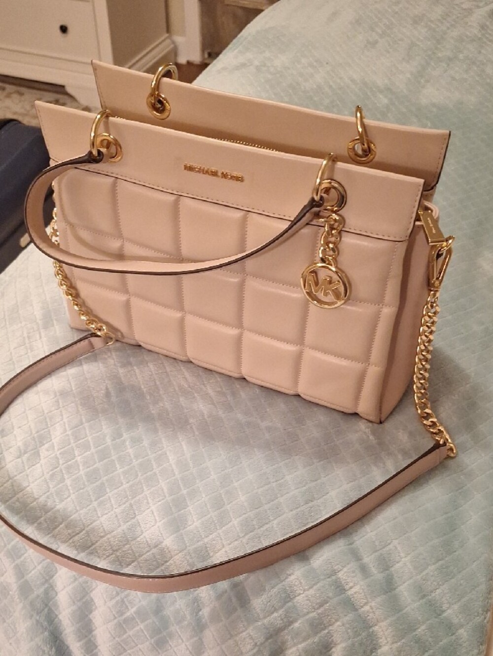 Michael Kors Quilted Satchel in Light Pink with Gold Hardware - Picture 2 of 5